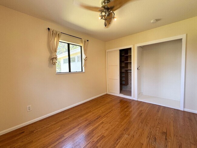 Building Photo - Upgraded, Charming House in La Mesa 2Bd/1Ba, Attached Garage, Large Backyard