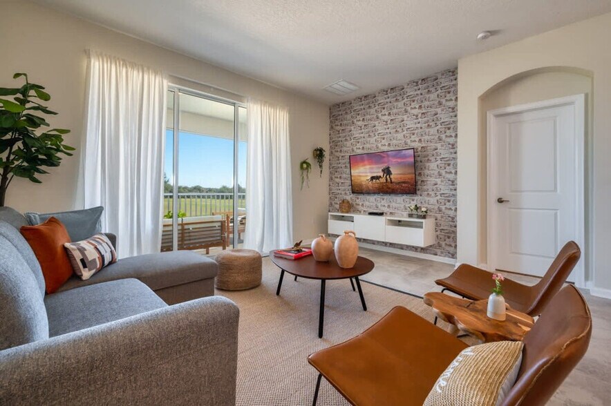 Building Photo - 837 Ocean Course Ave