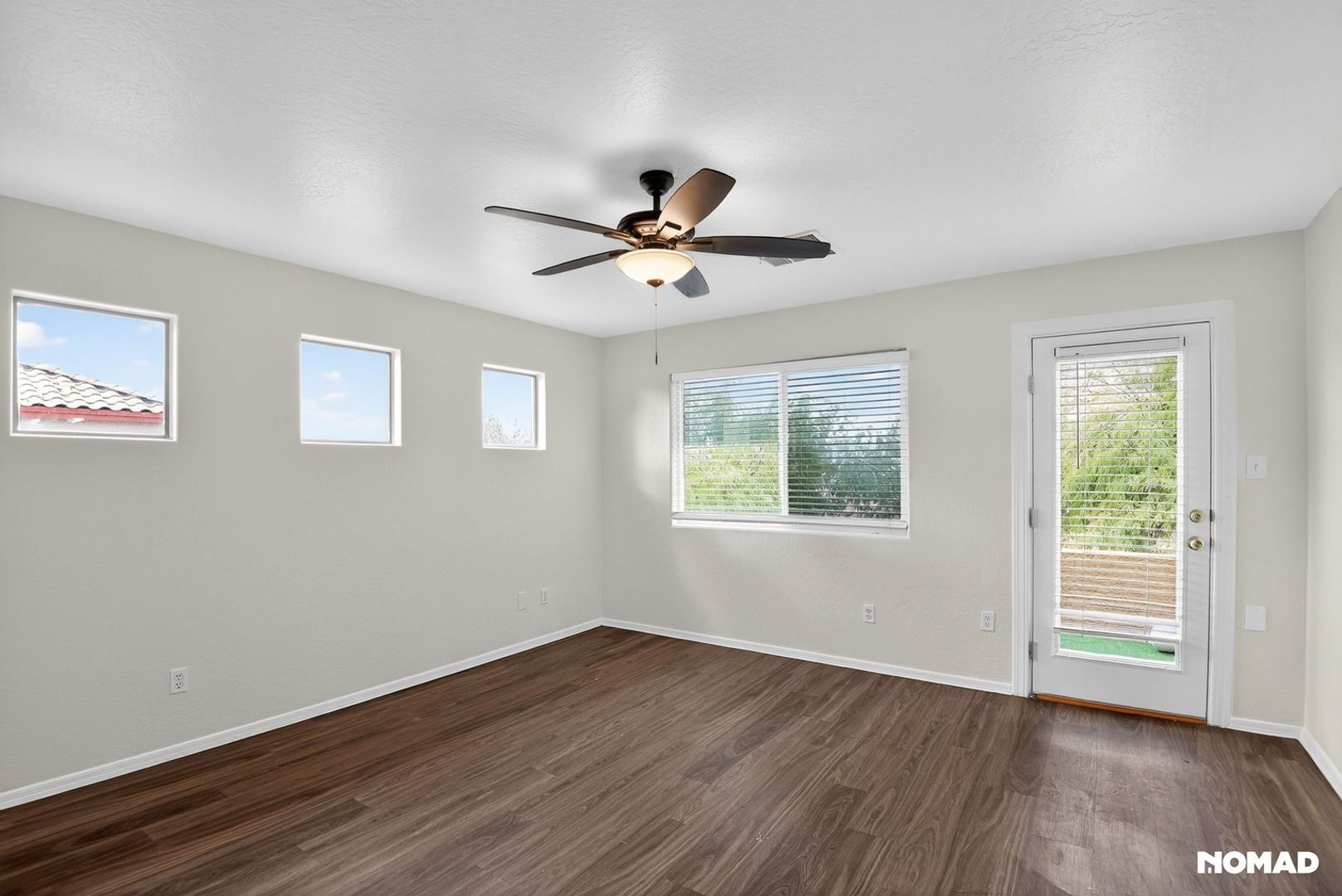 Building Photo - 7118 N 77th Dr