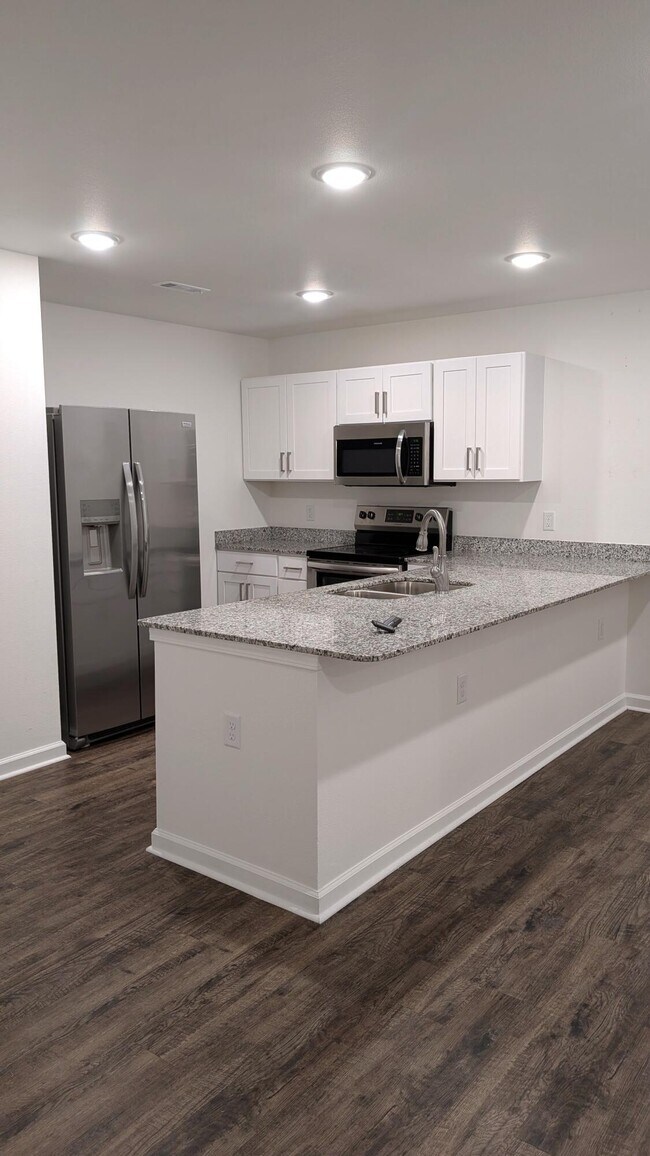 Building Photo - 319 Alex Jordan Dr.