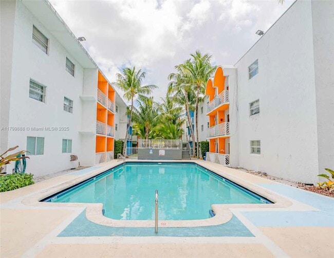 Primary Photo - 4335 NW S Tamiami Canal Dr