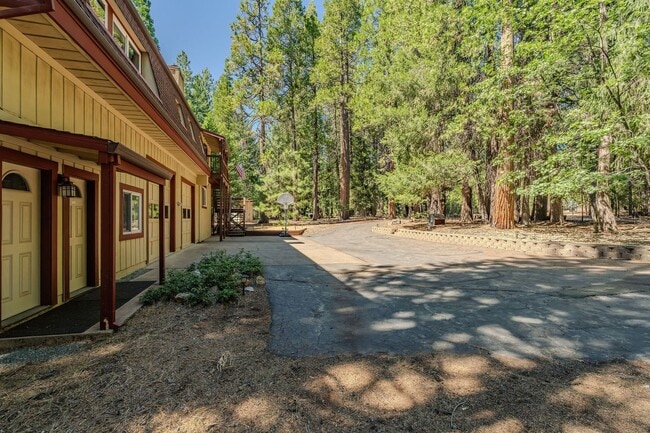 Building Photo - Pioneer Home