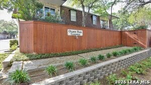 Building Photo - 1045 Shook Ave