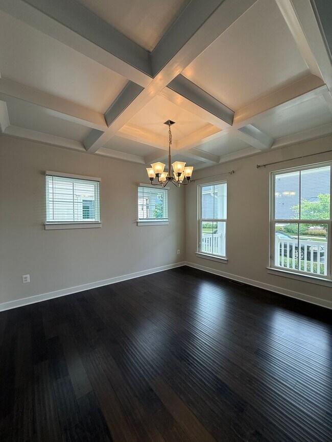Building Photo - Stunning Greenleigh Home with 4 Bedrooms, 4.5 Baths & Designer Kitchen