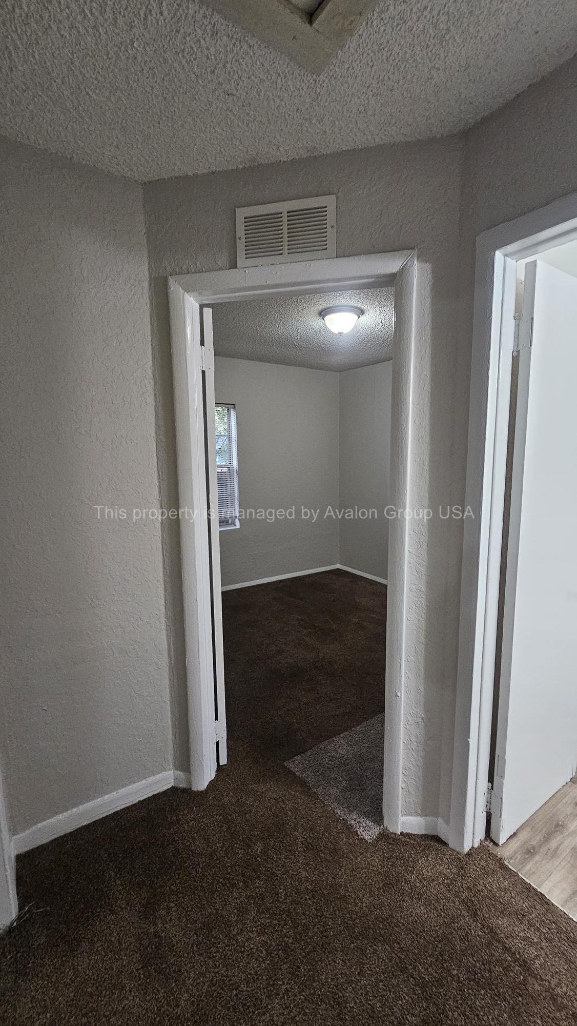 Building Photo - 9658 Gibson Ave