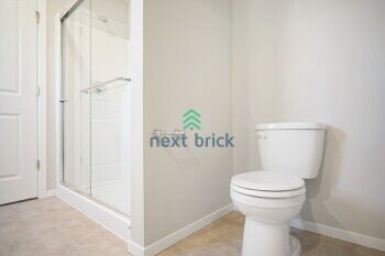 Building Photo - 4 Bed and 2.5 Bath Single-family Home Available for Rent!
