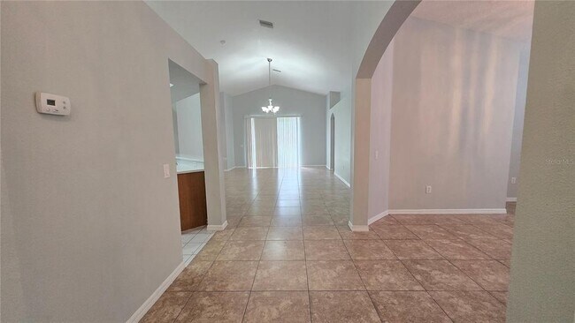 Building Photo - 12824 Kings Lake Dr