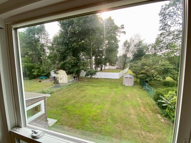Building Photo - 31 Ziegler Ave