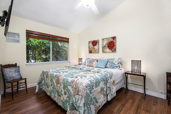 Building Photo - Stunning Ocean View Home in Malulani Gardens