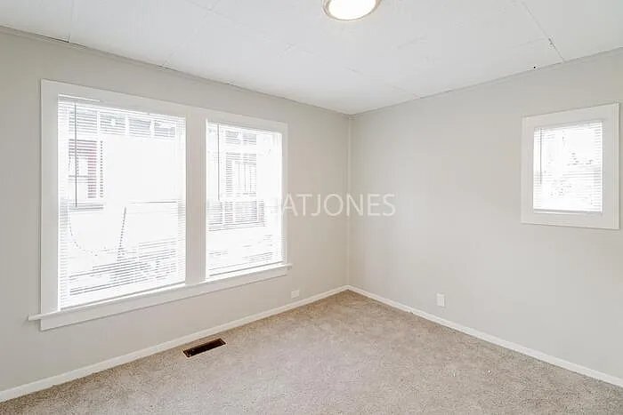 Building Photo - 7414 1st Ave S