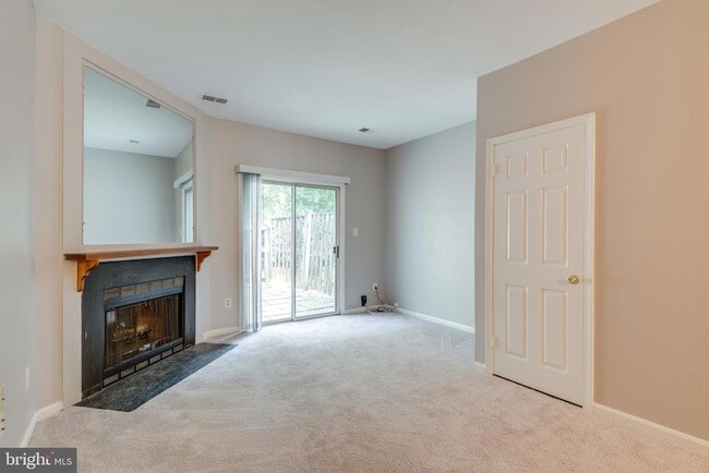 Building Photo - 2133 Whisper Way