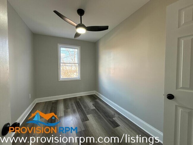 Building Photo - 309 52nd St