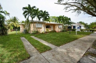 Beautiful 3 Br / 2 Bath in Miami - 6515 SW 48th St