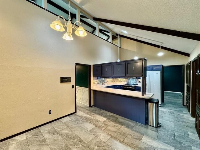 Building Photo - 3604 Jim Robison Dr