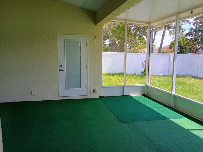 Building Photo - ??????Rent Lowered $ 1,950.00