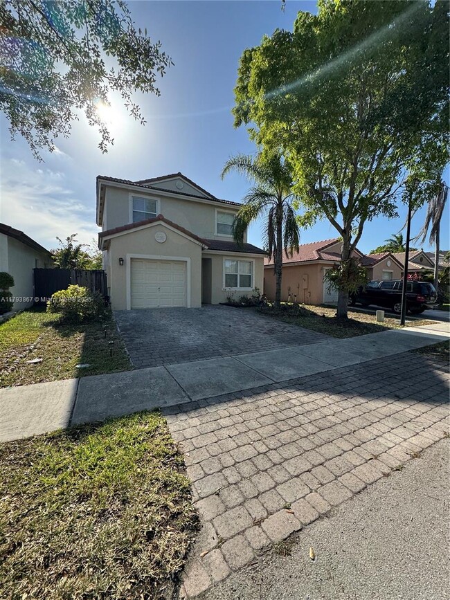 Primary Photo - 1180 SE 19th Ave