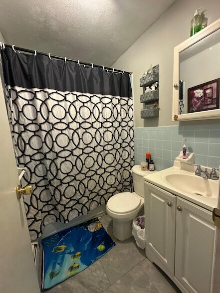 Building Photo - 565 Keller Ave