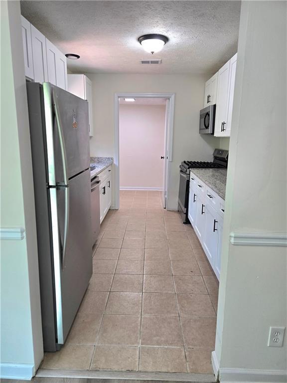 Building Photo - 106 Sterling Ct