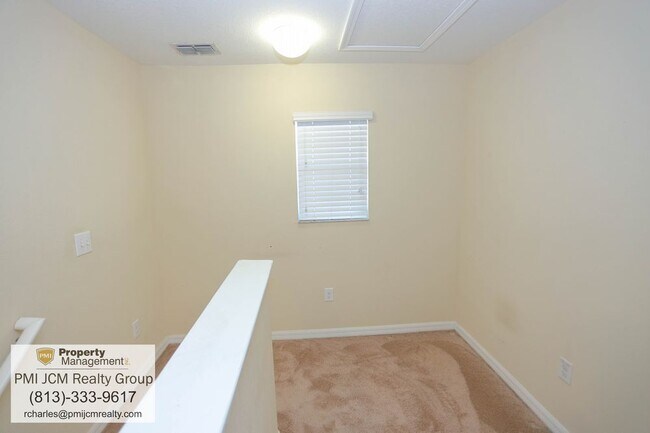Building Photo - Move-In Special Captivating Lakeland Rental