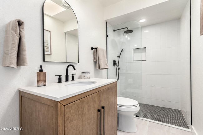 Building Photo - 26007 S Cedarcrest Dr