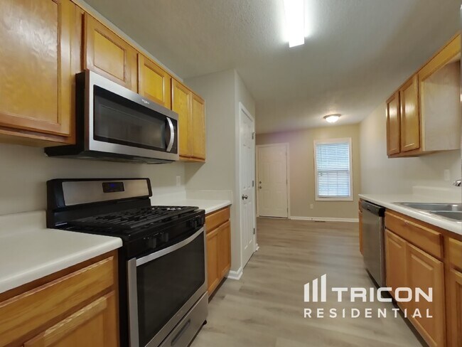 Building Photo - 7258 Brittany Way