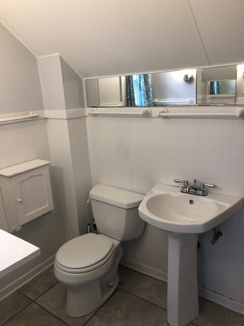 Bathroom 1 - 213 N Brainard St