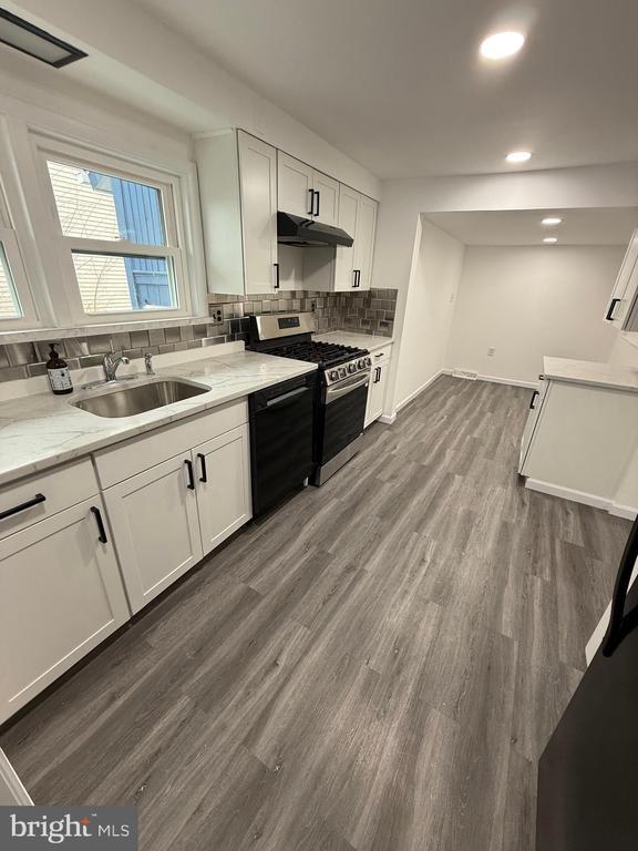 Building Photo - 109 N Main St