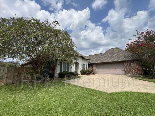 Building Photo - 7335 Oak View Dr.