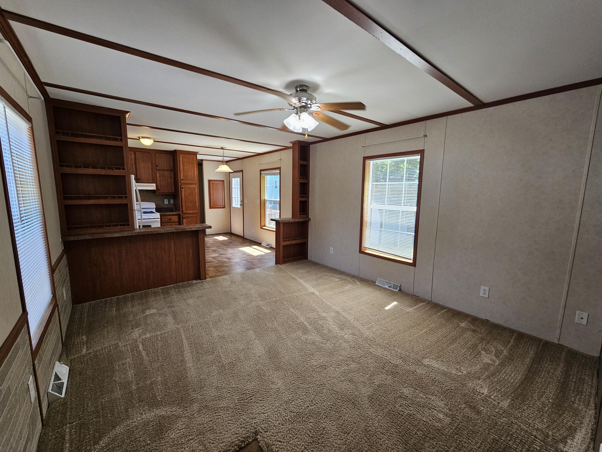 Building Photo - 13 Arbor Pl