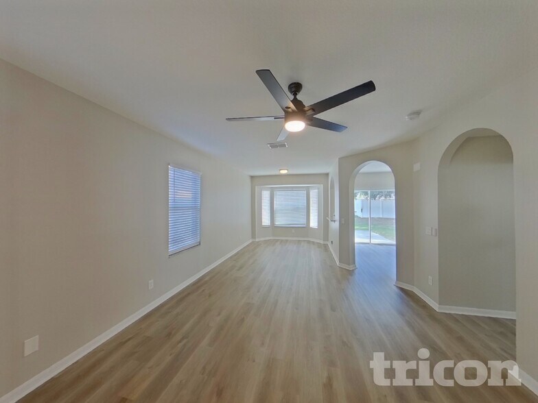 Building Photo - 10645 Navigation Dr