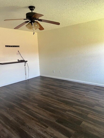 Building Photo - 3556 Quannah Dr