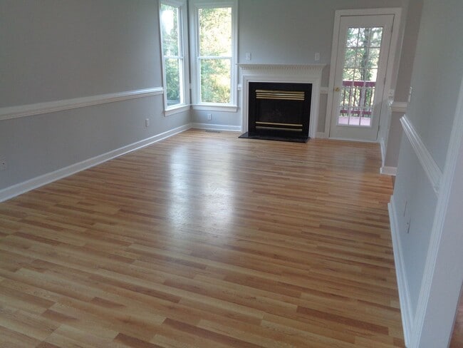 Building Photo - Awesome House for Rent in Advance