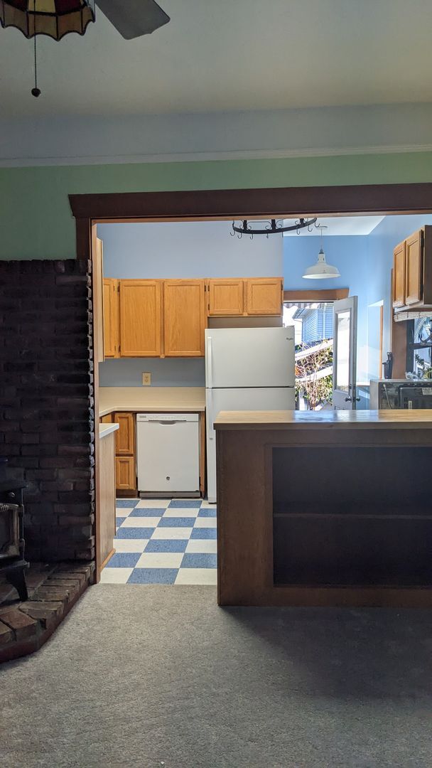 Building Photo - Roosevelt District 2 Bedroom Home