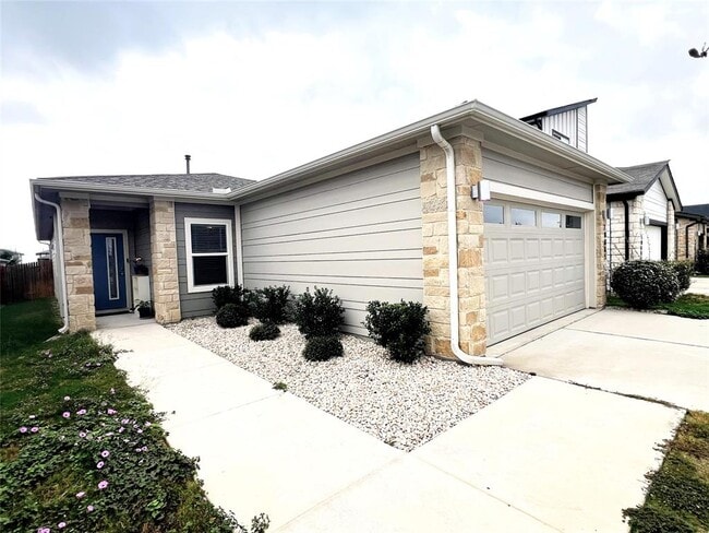 Primary Photo - 10805 Tildon Ave