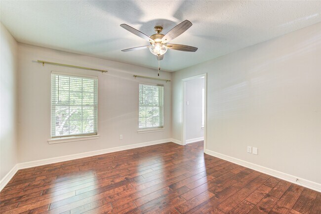 Building Photo - 12503 Whispering Sands Ct