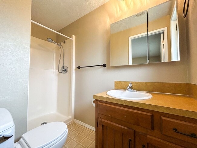 Building Photo - 4998 Arrowood Ct SE