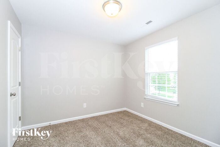 Building Photo - 3891 Templeton Ln