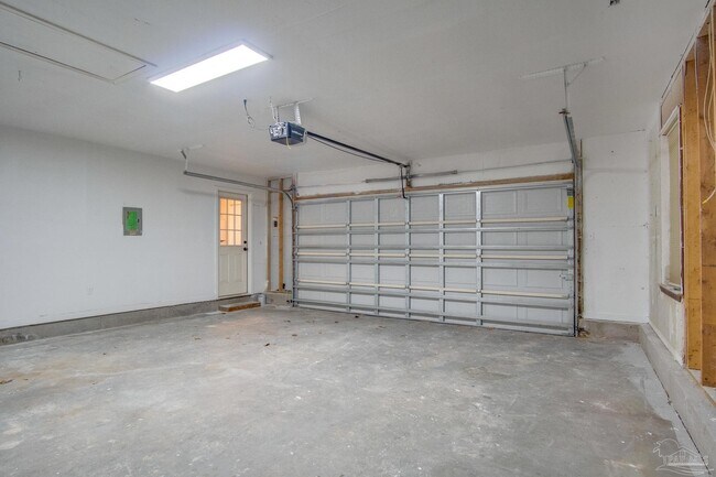 Building Photo - 5910 Limestone Rd