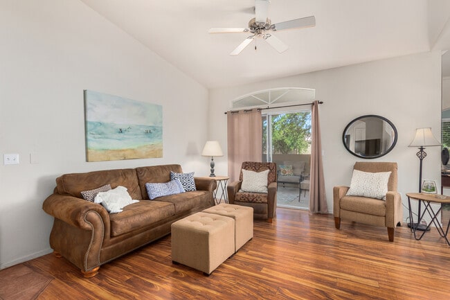 Building Photo - 5335 E Shea Blvd