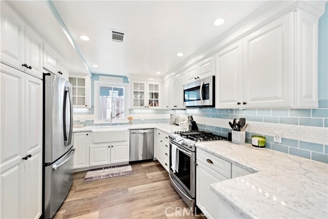 Building Photo - 480 Thalia St