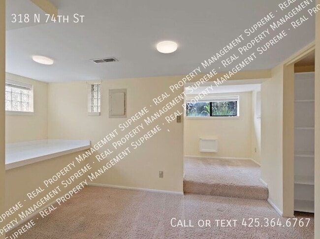 Building Photo - 318 N 74th St