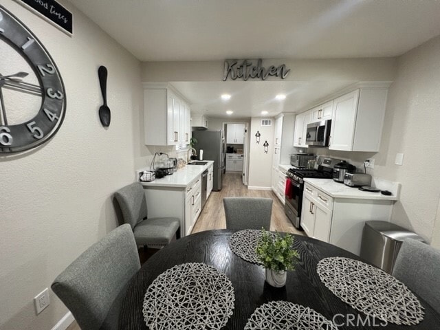 Building Photo - 9827 Estacia Ct