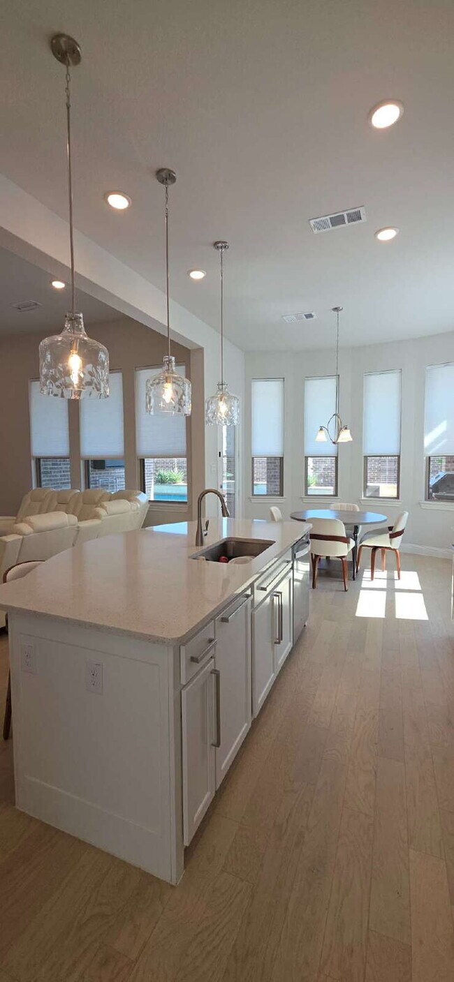Building Photo - COMING SEPTEMBER - Spectacular Mansfield Retreat with Pool & Outdoor Kitchen!