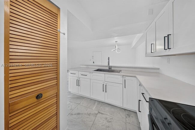 Building Photo - 8540 SW 212th St