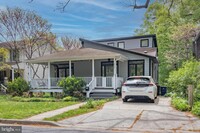 Building Photo - 517 Elm Ave