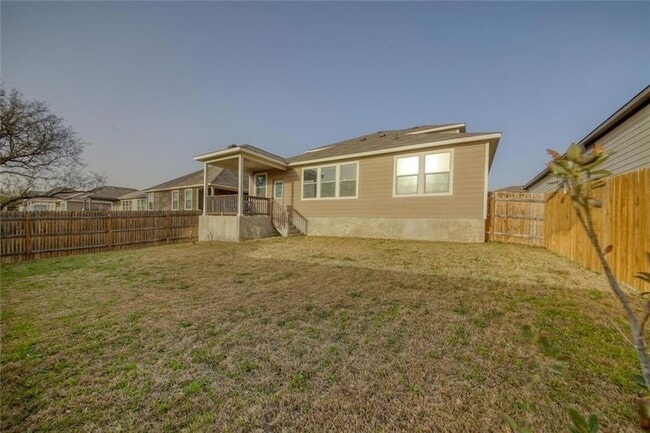 Building Photo - 173 Flexus Ln