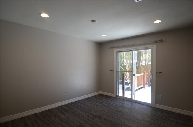 Building Photo - 76 S Wavy Oak Cir