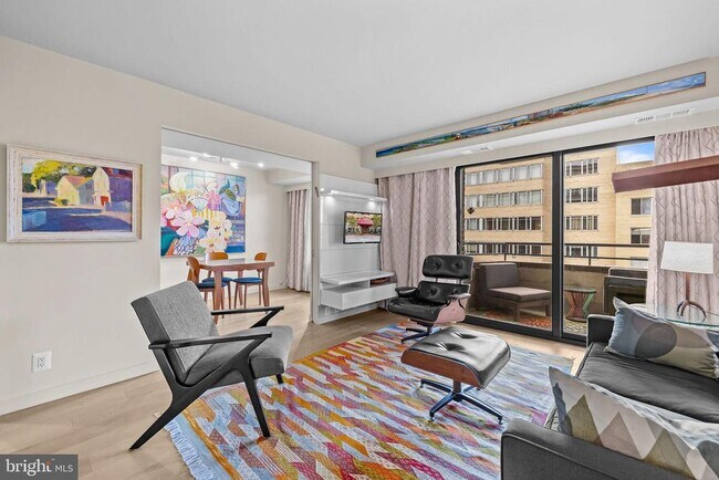 Building Photo - 1401 17th St NW