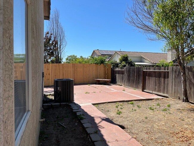Building Photo - 7915 Jacinto Rd