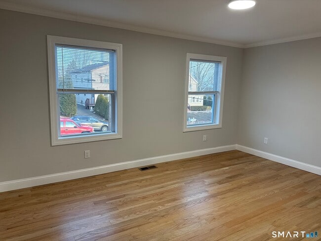 Building Photo - 37 Brainerd Rd